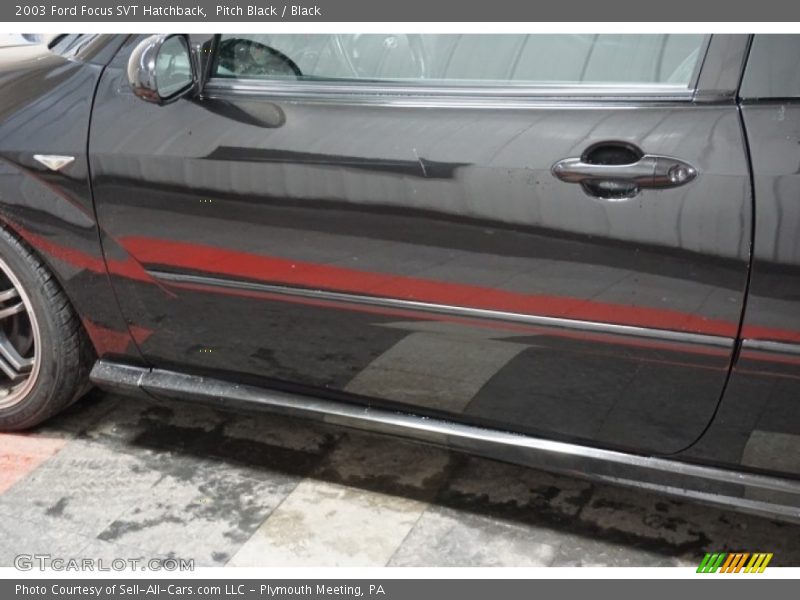 Pitch Black / Black 2003 Ford Focus SVT Hatchback