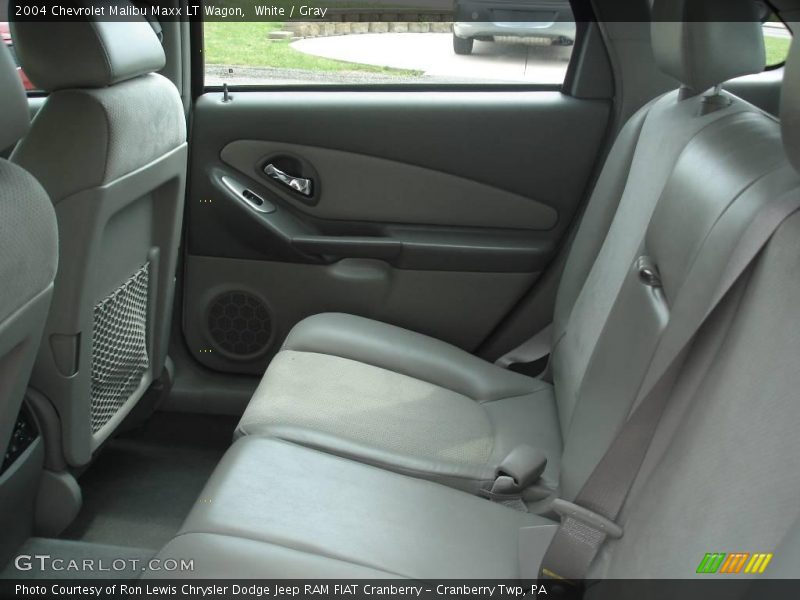White / Gray 2004 Chevrolet Malibu Maxx LT Wagon
