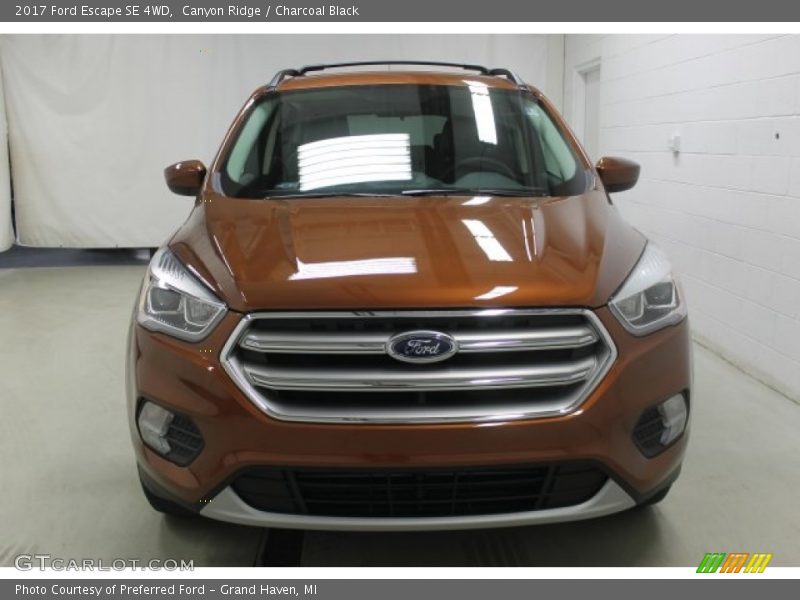 Canyon Ridge / Charcoal Black 2017 Ford Escape SE 4WD
