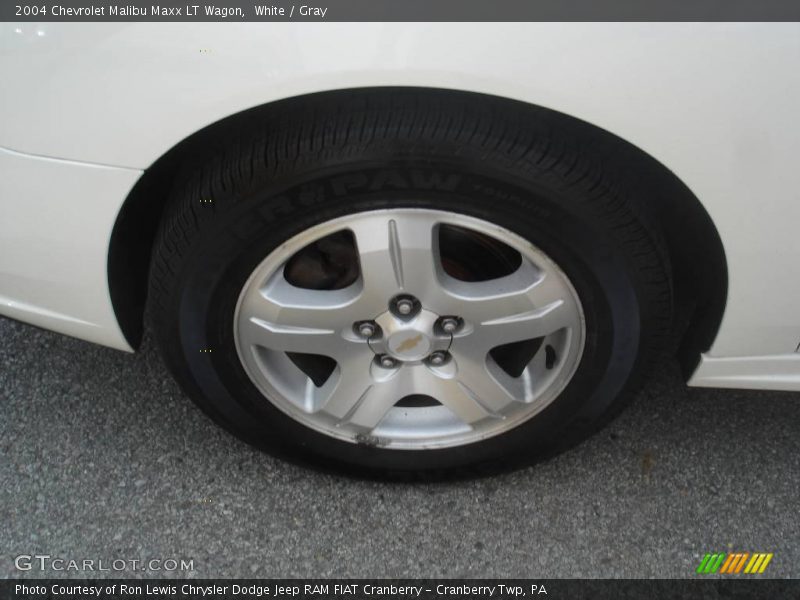 White / Gray 2004 Chevrolet Malibu Maxx LT Wagon