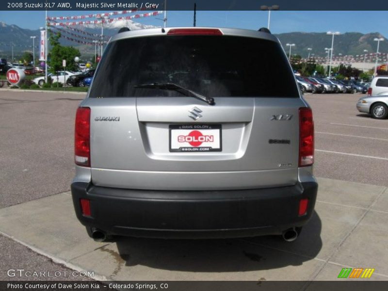 Majestic Silver Metallic / Grey 2008 Suzuki XL7 AWD