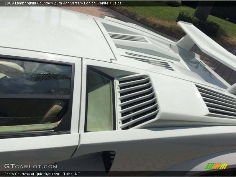 White / Beige 1989 Lamborghini Countach 25th Anniversary Edition