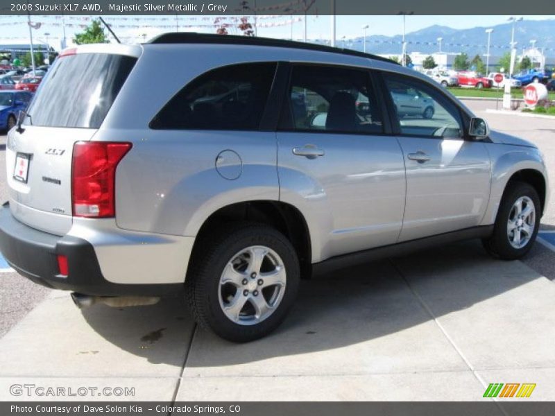 Majestic Silver Metallic / Grey 2008 Suzuki XL7 AWD