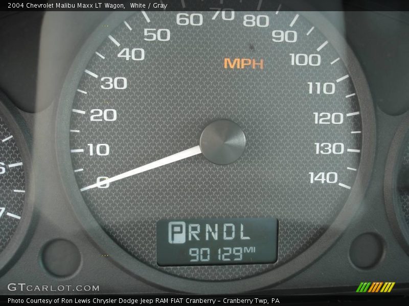 White / Gray 2004 Chevrolet Malibu Maxx LT Wagon