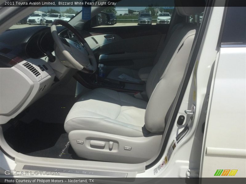 Blizzard White Pearl / Light Gray 2011 Toyota Avalon Limited