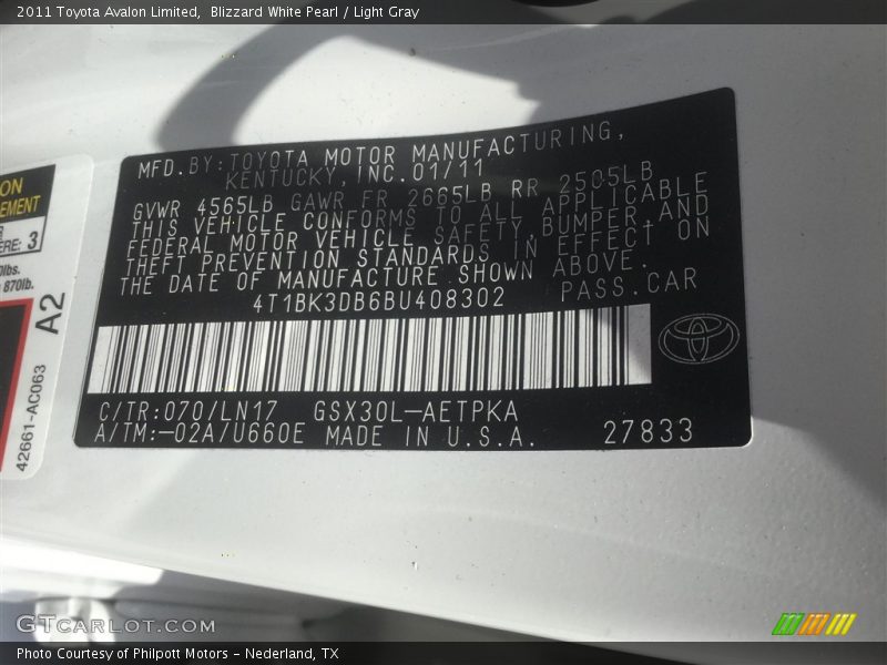 Blizzard White Pearl / Light Gray 2011 Toyota Avalon Limited