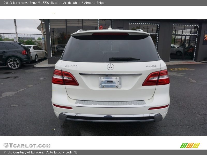 Arctic White / Almond Beige 2013 Mercedes-Benz ML 550 4Matic