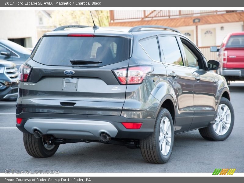 Magnetic / Charcoal Black 2017 Ford Escape SE 4WD