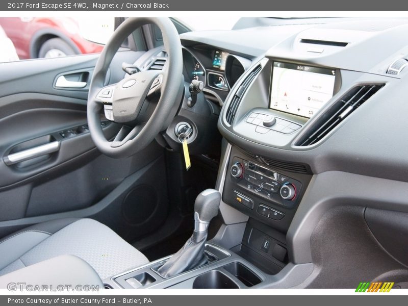 Magnetic / Charcoal Black 2017 Ford Escape SE 4WD