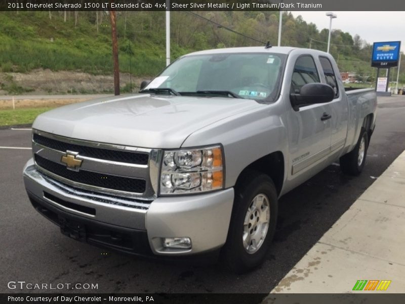 Sheer Silver Metallic / Light Titanium/Dark Titanium 2011 Chevrolet Silverado 1500 LT Extended Cab 4x4