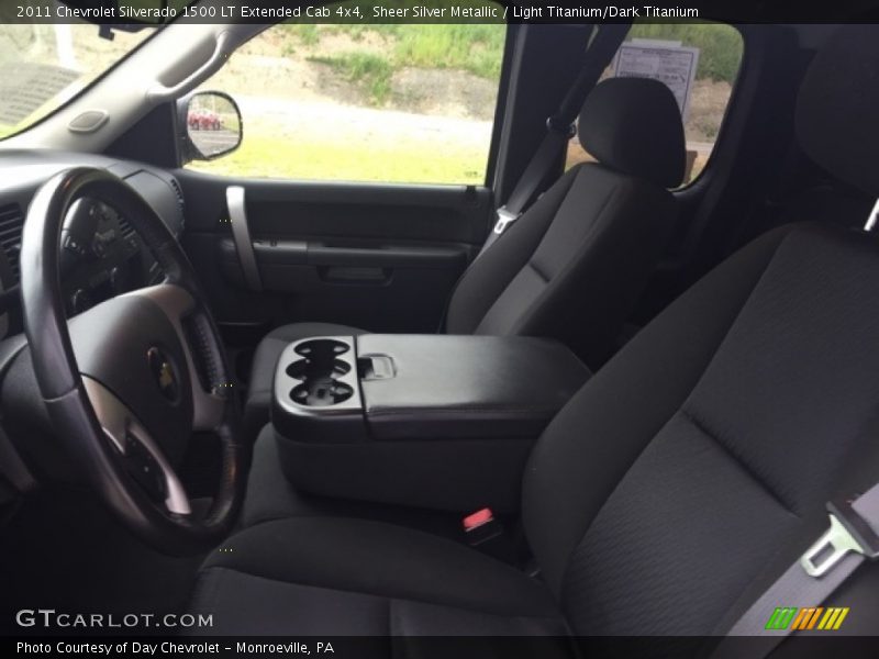 Sheer Silver Metallic / Light Titanium/Dark Titanium 2011 Chevrolet Silverado 1500 LT Extended Cab 4x4