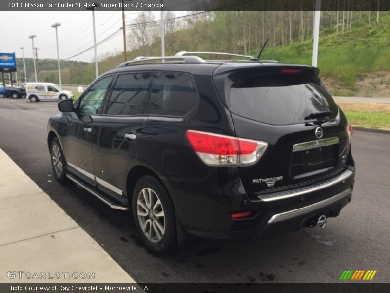 Super Black / Charcoal 2013 Nissan Pathfinder SL 4x4