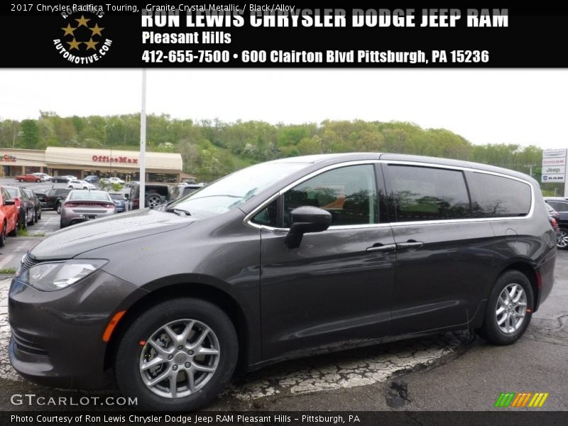 Granite Crystal Metallic / Black/Alloy 2017 Chrysler Pacifica Touring