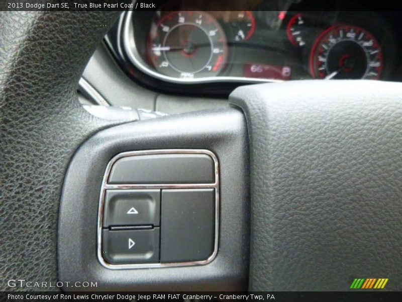 True Blue Pearl Coat / Black 2013 Dodge Dart SE