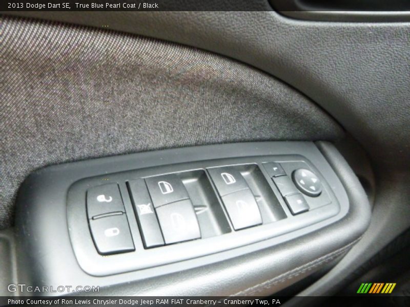 True Blue Pearl Coat / Black 2013 Dodge Dart SE