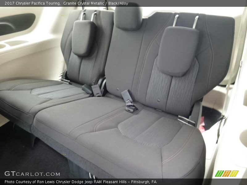 Granite Crystal Metallic / Black/Alloy 2017 Chrysler Pacifica Touring