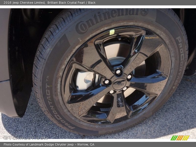 Brilliant Black Crystal Pearl / Black 2016 Jeep Cherokee Limited