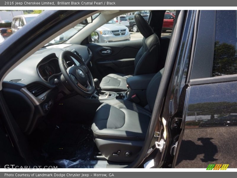 Brilliant Black Crystal Pearl / Black 2016 Jeep Cherokee Limited