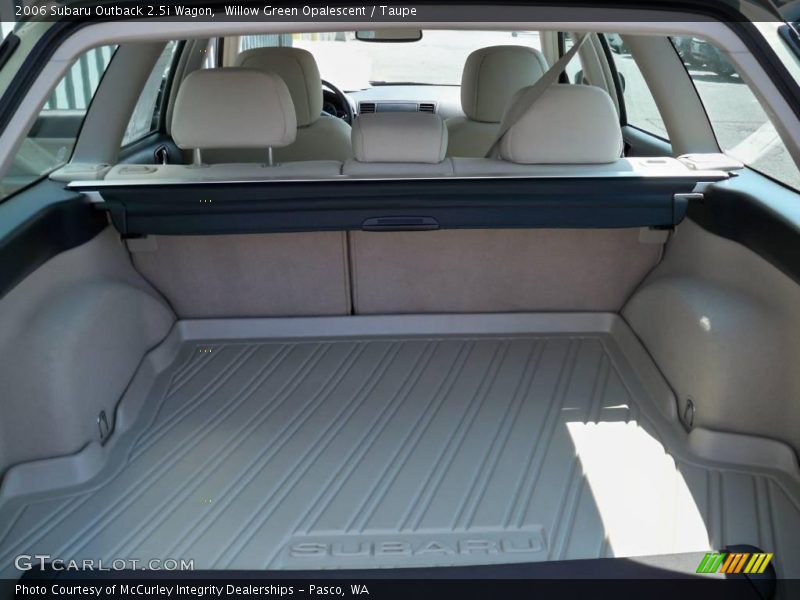 Willow Green Opalescent / Taupe 2006 Subaru Outback 2.5i Wagon