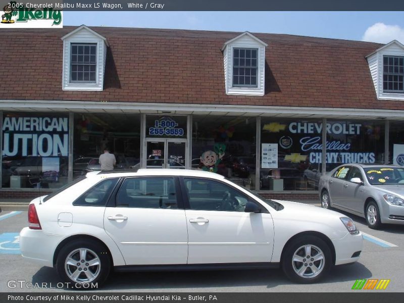 White / Gray 2005 Chevrolet Malibu Maxx LS Wagon