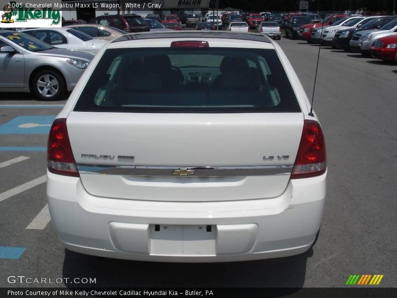 White / Gray 2005 Chevrolet Malibu Maxx LS Wagon