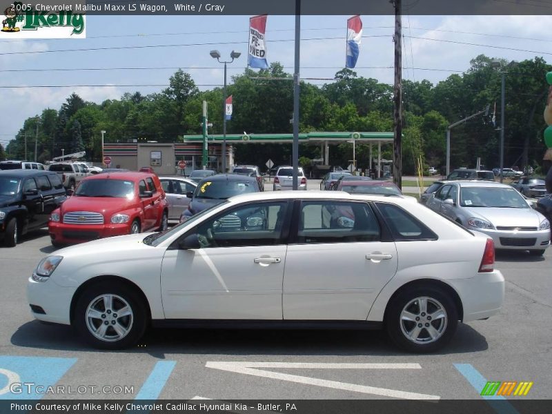 White / Gray 2005 Chevrolet Malibu Maxx LS Wagon