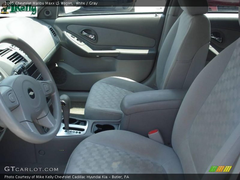 White / Gray 2005 Chevrolet Malibu Maxx LS Wagon