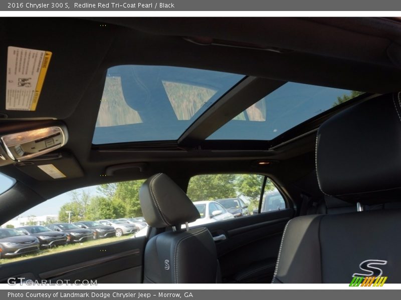 Redline Red Tri-Coat Pearl / Black 2016 Chrysler 300 S