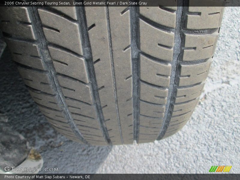 Linen Gold Metallic Pearl / Dark Slate Gray 2006 Chrysler Sebring Touring Sedan