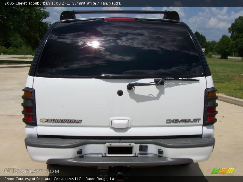 Summit White / Tan/Neutral 2005 Chevrolet Suburban 1500 Z71