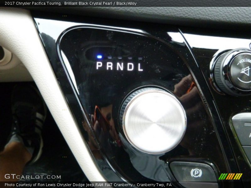  2017 Pacifica Touring 9 Speed Automatic Shifter