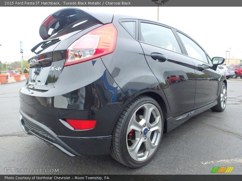 Tuxedo Black Metallic / Charcoal Black 2015 Ford Fiesta ST Hatchback