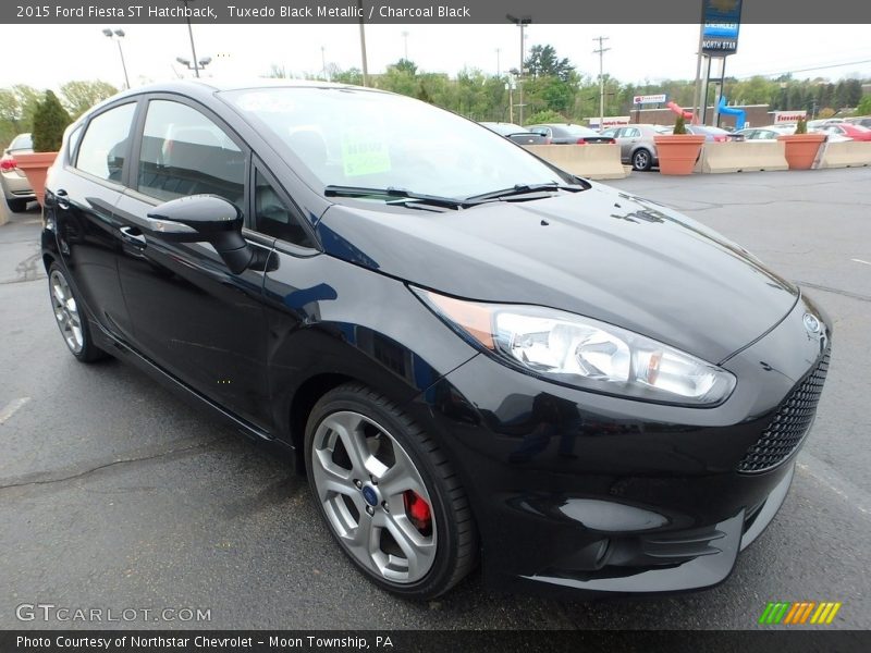 Front 3/4 View of 2015 Fiesta ST Hatchback