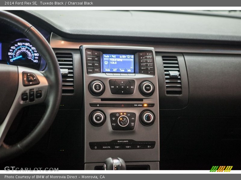 Tuxedo Black / Charcoal Black 2014 Ford Flex SE