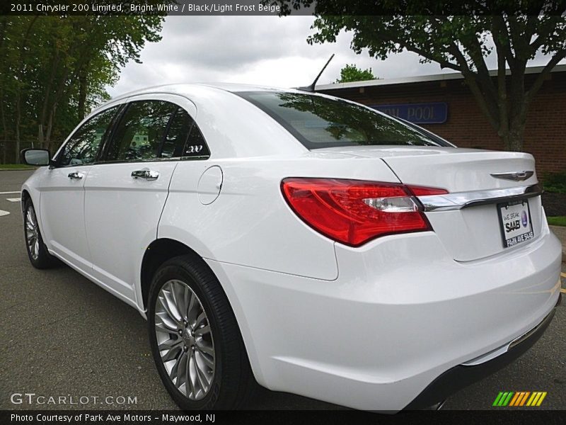 Bright White / Black/Light Frost Beige 2011 Chrysler 200 Limited