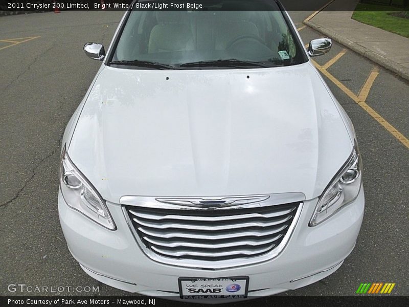 Bright White / Black/Light Frost Beige 2011 Chrysler 200 Limited