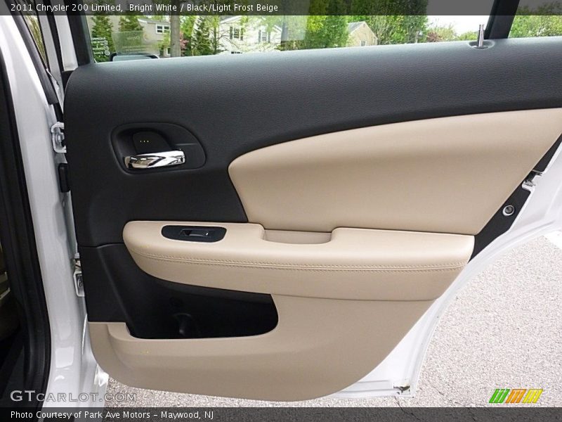 Bright White / Black/Light Frost Beige 2011 Chrysler 200 Limited
