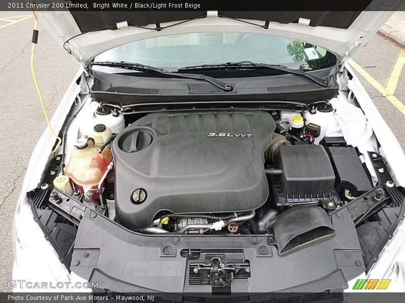 Bright White / Black/Light Frost Beige 2011 Chrysler 200 Limited