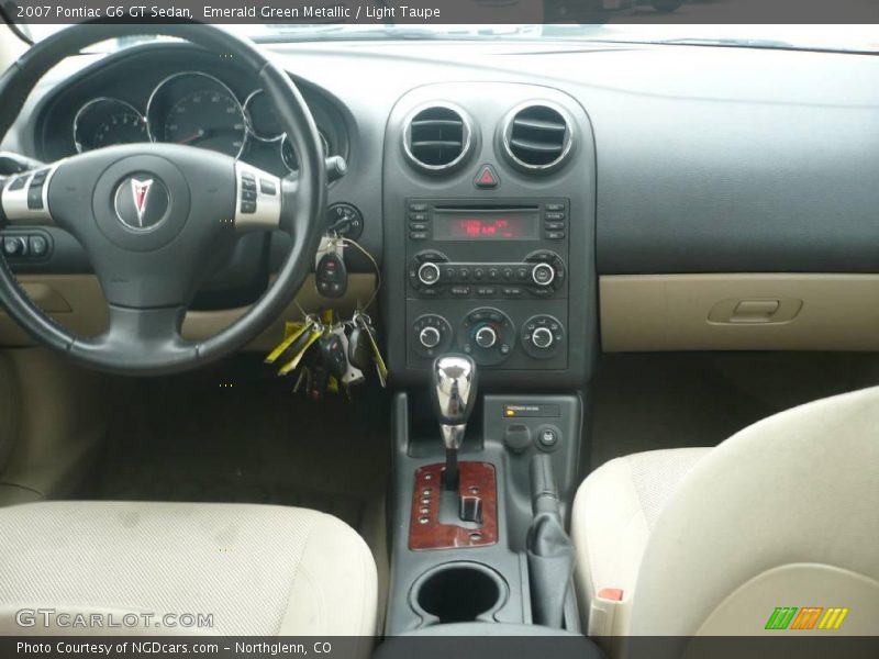 Emerald Green Metallic / Light Taupe 2007 Pontiac G6 GT Sedan