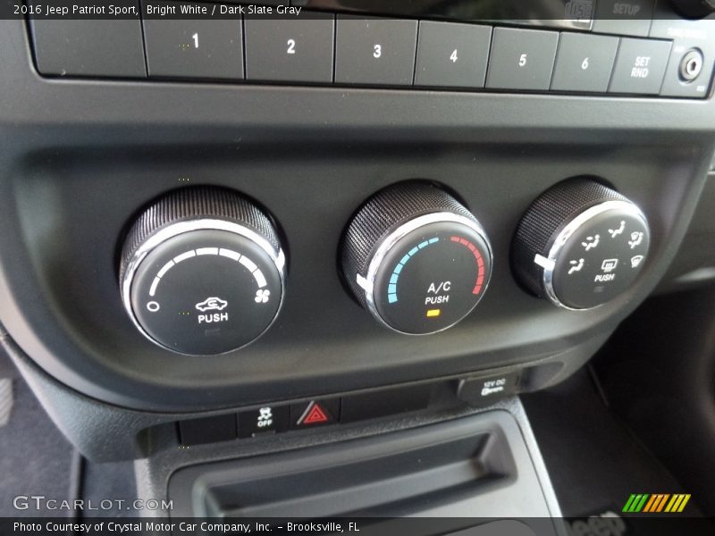 Bright White / Dark Slate Gray 2016 Jeep Patriot Sport