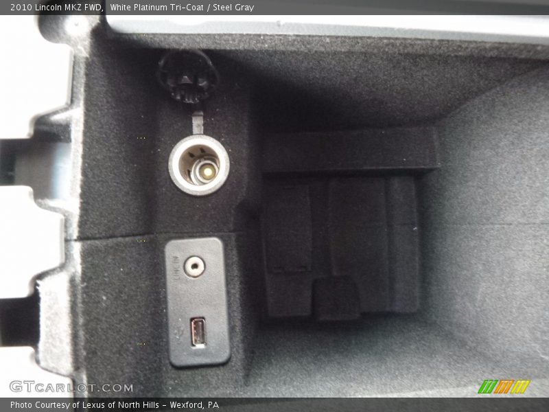White Platinum Tri-Coat / Steel Gray 2010 Lincoln MKZ FWD