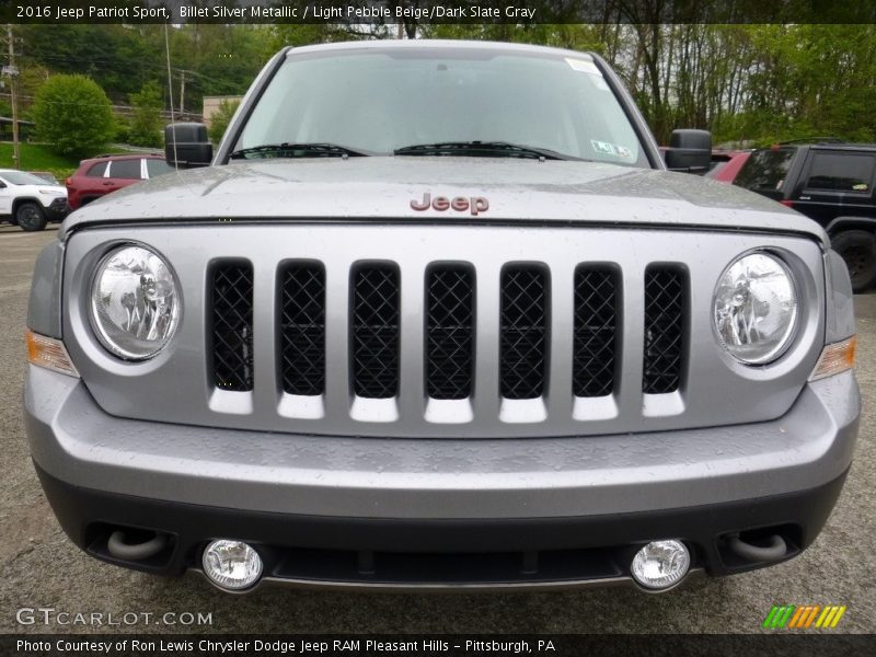 Billet Silver Metallic / Light Pebble Beige/Dark Slate Gray 2016 Jeep Patriot Sport