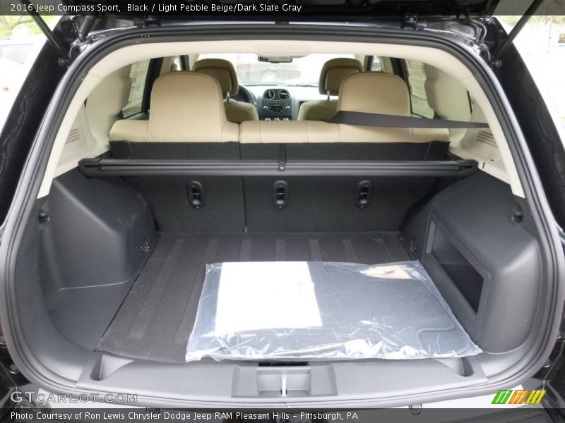 Black / Light Pebble Beige/Dark Slate Gray 2016 Jeep Compass Sport