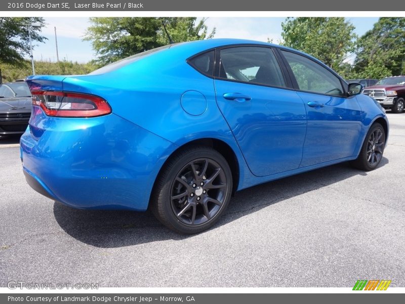 Laser Blue Pearl / Black 2016 Dodge Dart SE