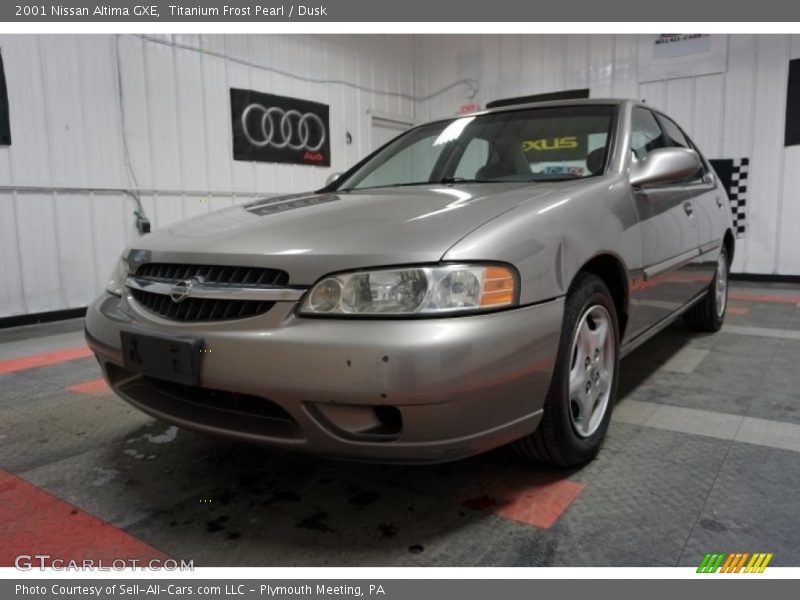 Titanium Frost Pearl / Dusk 2001 Nissan Altima GXE