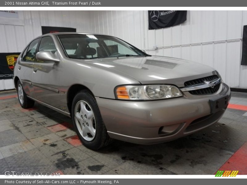 Titanium Frost Pearl / Dusk 2001 Nissan Altima GXE