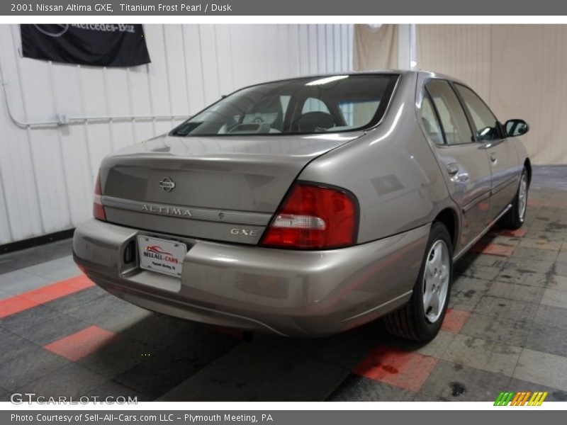Titanium Frost Pearl / Dusk 2001 Nissan Altima GXE