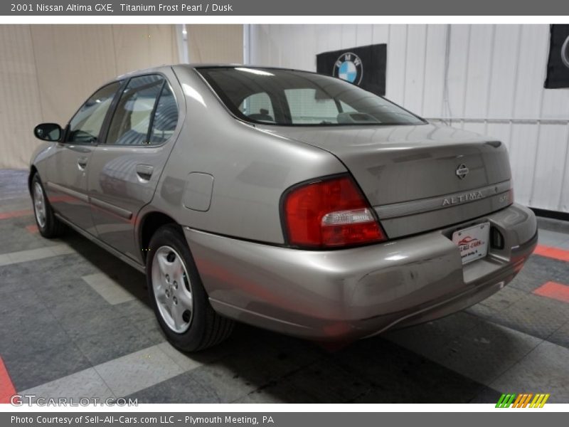 Titanium Frost Pearl / Dusk 2001 Nissan Altima GXE