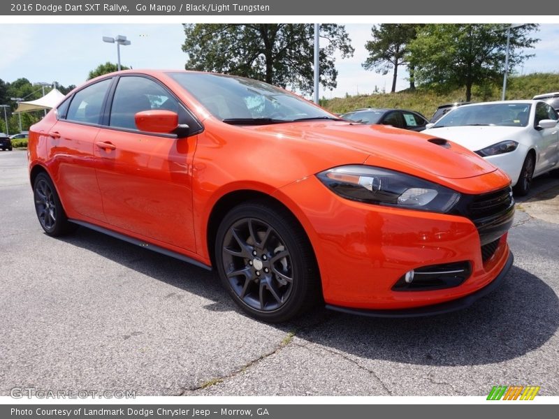 Front 3/4 View of 2016 Dart SXT Rallye