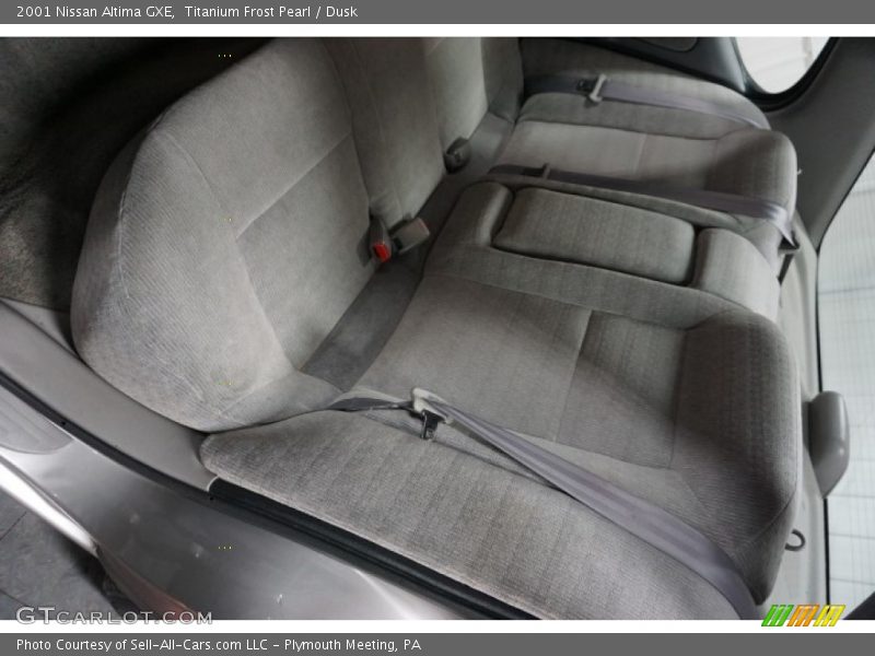 Titanium Frost Pearl / Dusk 2001 Nissan Altima GXE
